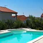 Marazul Apartment *