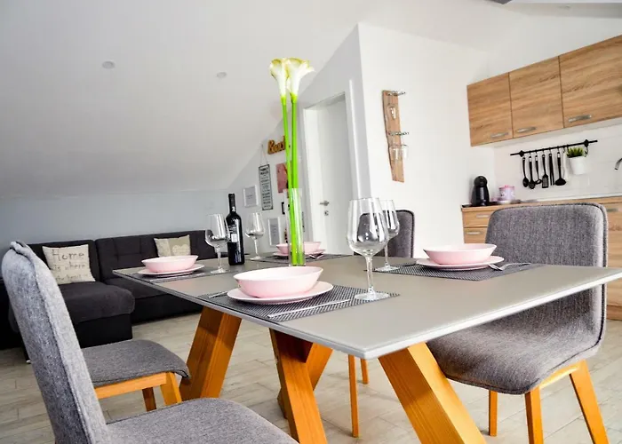 Marazul Apartamento Povljana